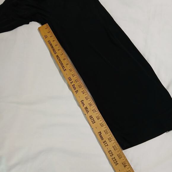 Chico's Travelers 1 black elastic waist pants easy care and travel friendly - Picture 4 of 5